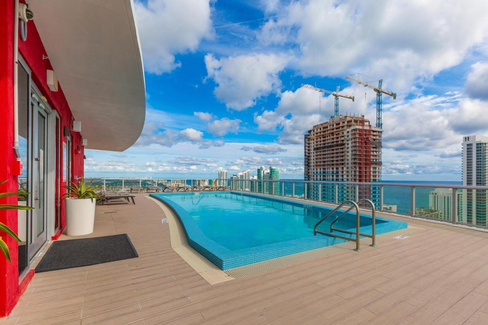 הלנדל ביץ' Modern One Bedroom Rental At Beach Walk Resort Miami 18Th Floor מראה חיצוני תמונה